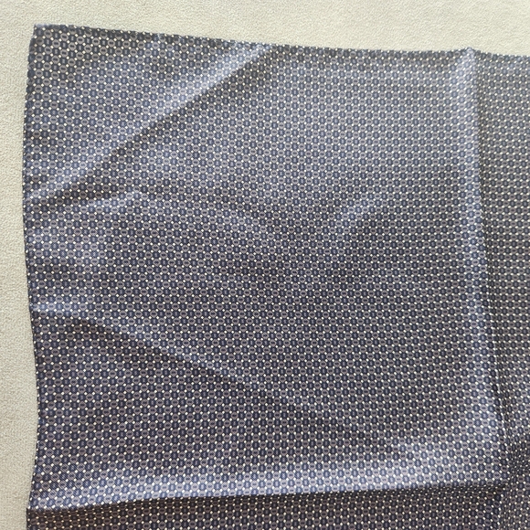 Cremieux square scarf graphite 100%silk foulard micro print hand bag head new$35 - Picture 6 of 9